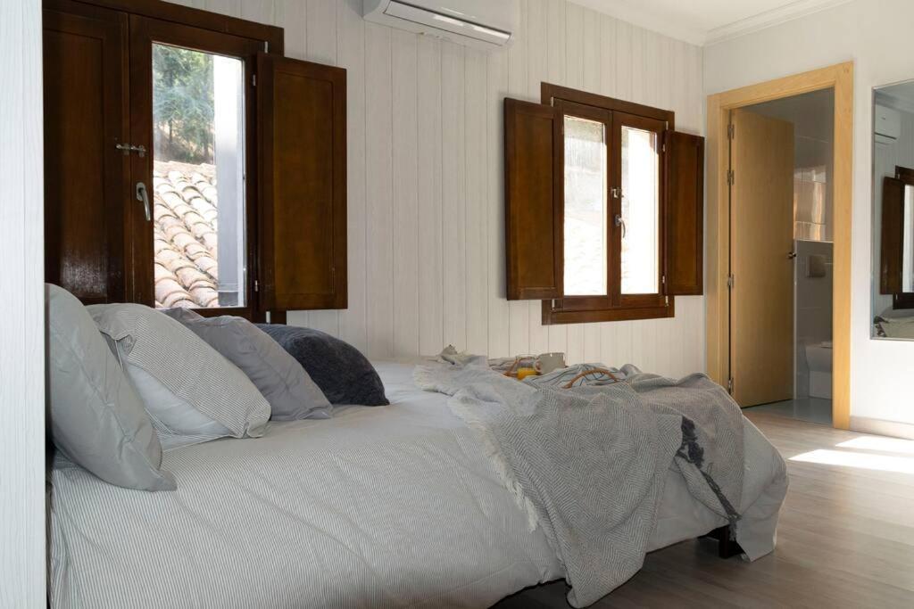 Burgo Precioso Estudio Junto A La Catedral מראה חיצוני תמונה